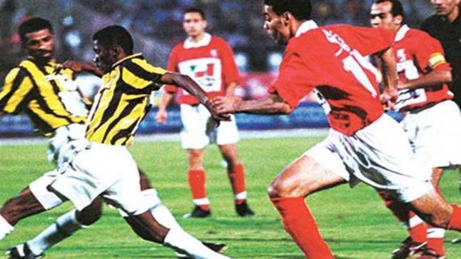 مصادر: اتحاد الكرة يدرس إلغاء بطولة السوبر المصري السعودي