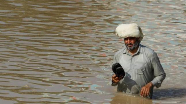 نصف مليون باكستاني في معسكرات الإغاثة بسبب الفيضانات