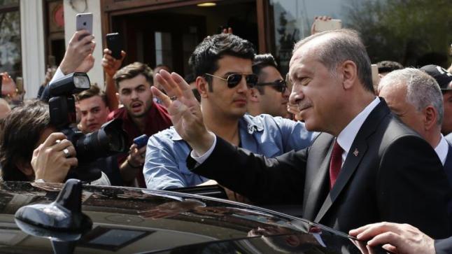 أردوغان يعود مجددا إلى حزب العدالة والتنمية