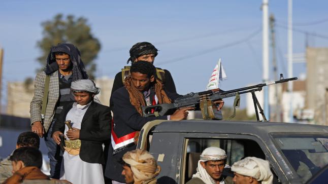 مقتل 32 مسلحا من قوات صالح والحوثي في إشتباكات مع الجيش اليمني