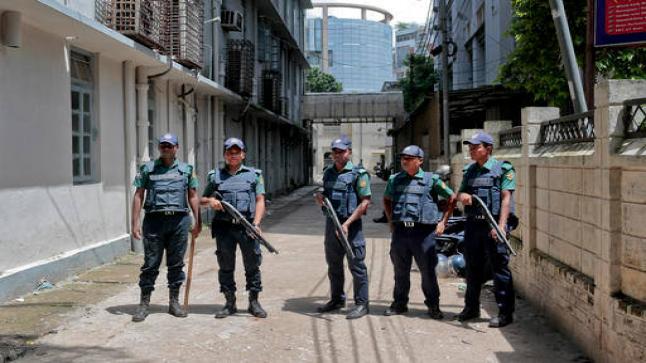 بنغلاديش : الشرطة تعلن عن قتلها لمنفذي هجوم مطعم دكا