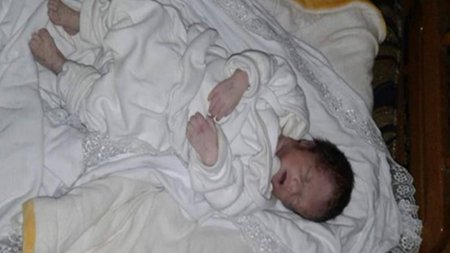 وفاة رضيعة سورية بعد ولادتها بساعات في مضايا في ريف دمشق