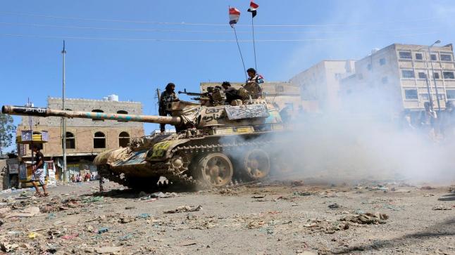 الجيش اليمني يقود حملة عسكرية كبيرة من أجل فك الحصار عن تعز